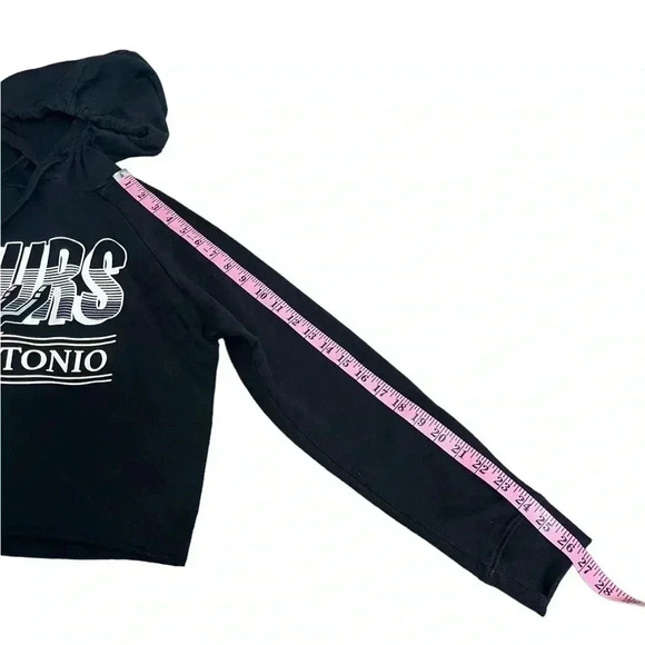 NBA San Antonio Spurs Basketball Black Cropped Hoodie Juniors size Large - Picture 12 of 12